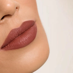 Giordani Gold Eternal Glow Lipstick SPF 25