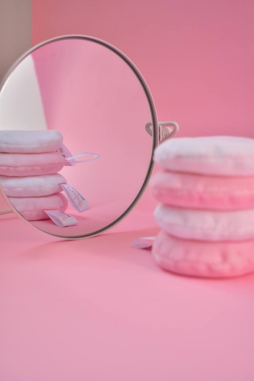 Microfiber wool pad ( سبونجة ميكروفايبر لإزالة الميكب )