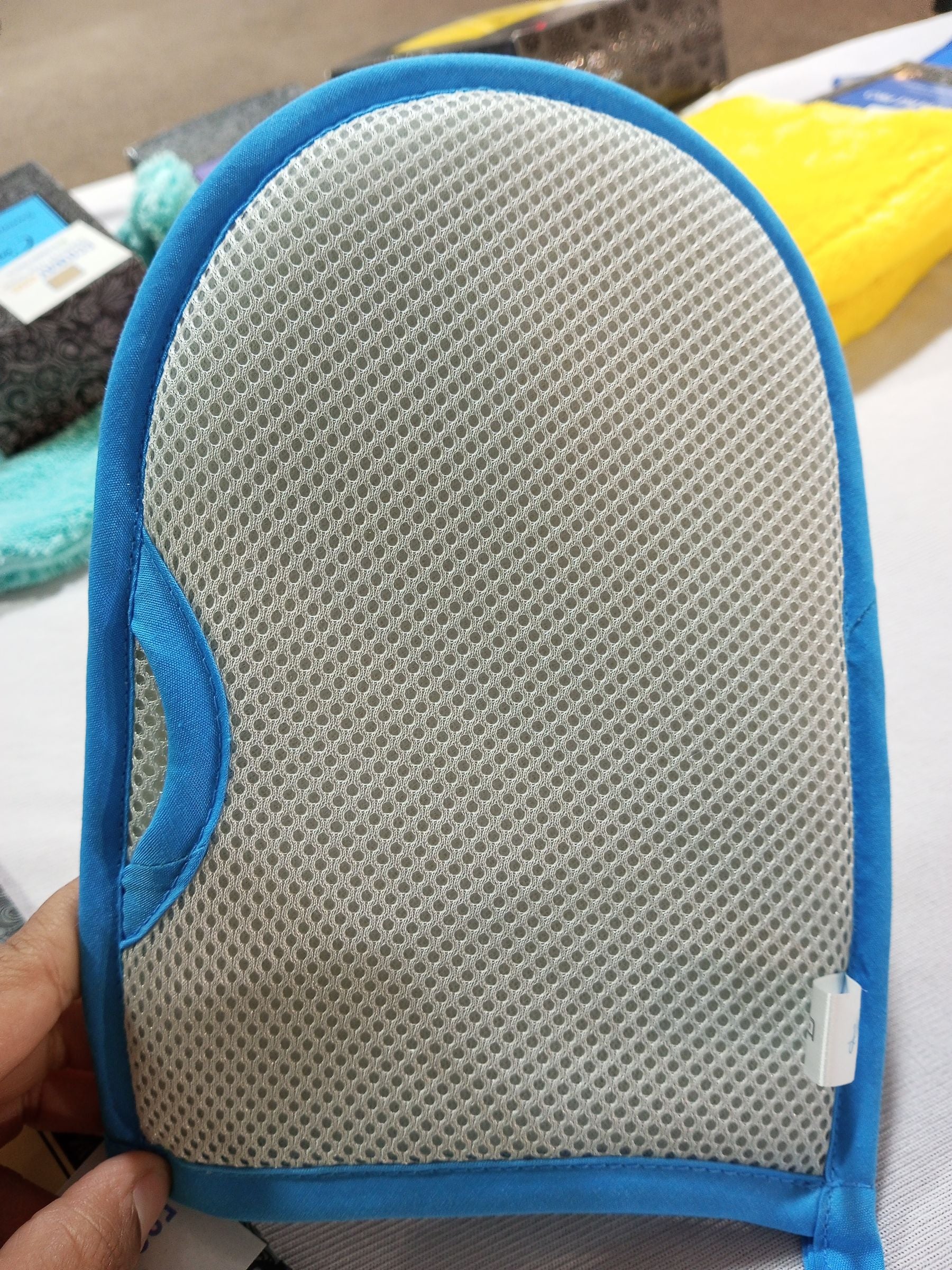 Infinity Bath Glove (قفاز استحمام انفينيتي )