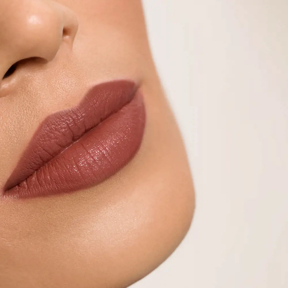 Giordani Gold Eternal Glow Lipstick SPF 25