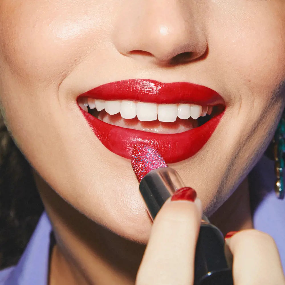 The ONE Ultimate Glitter Lipstick