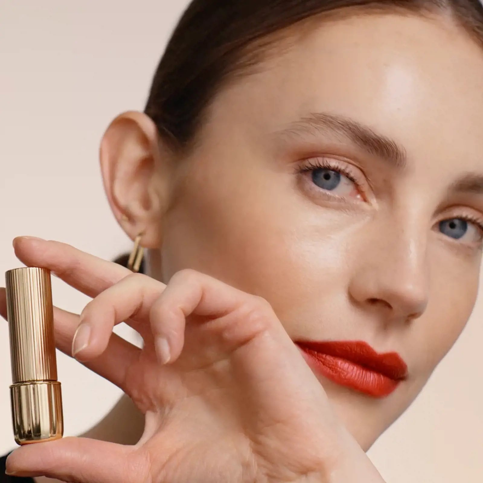 Giordani Gold Eternal Glow Lipstick SPF 25