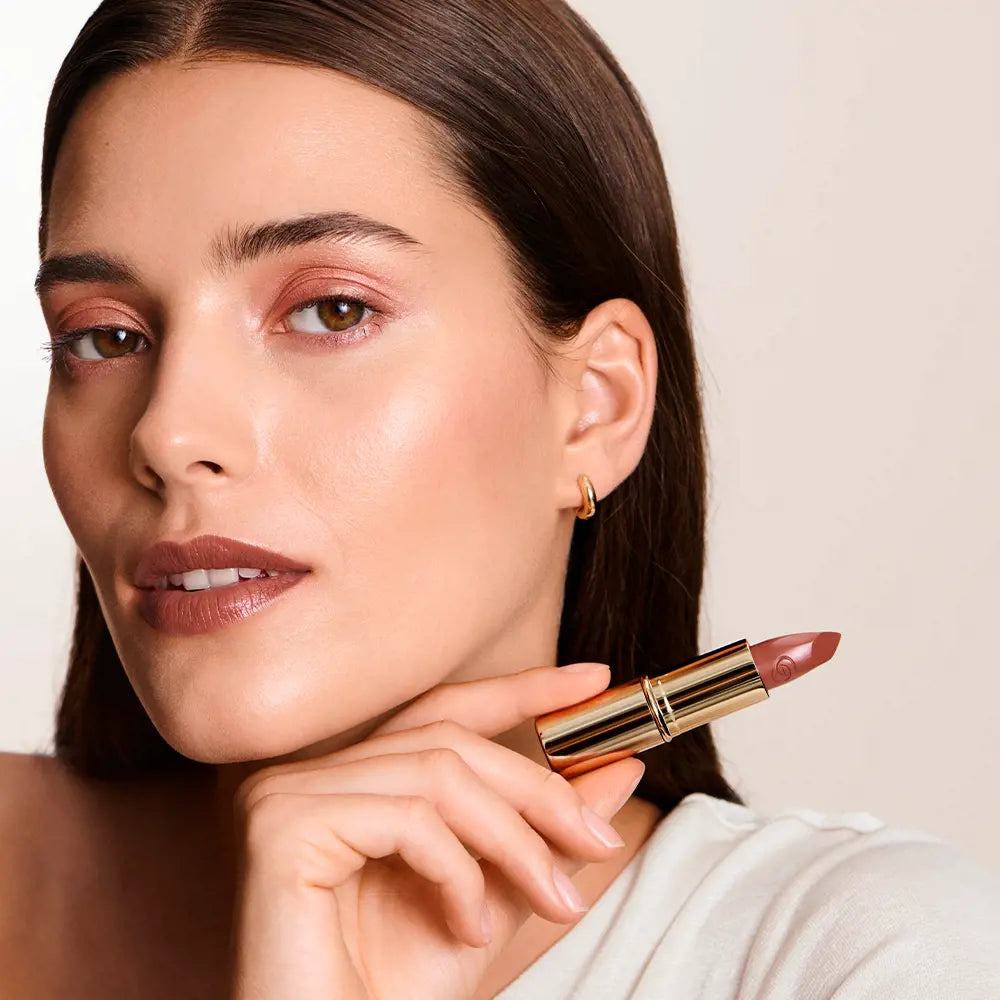 Giordani Gold Iconic Satin Lipstick SPF 15