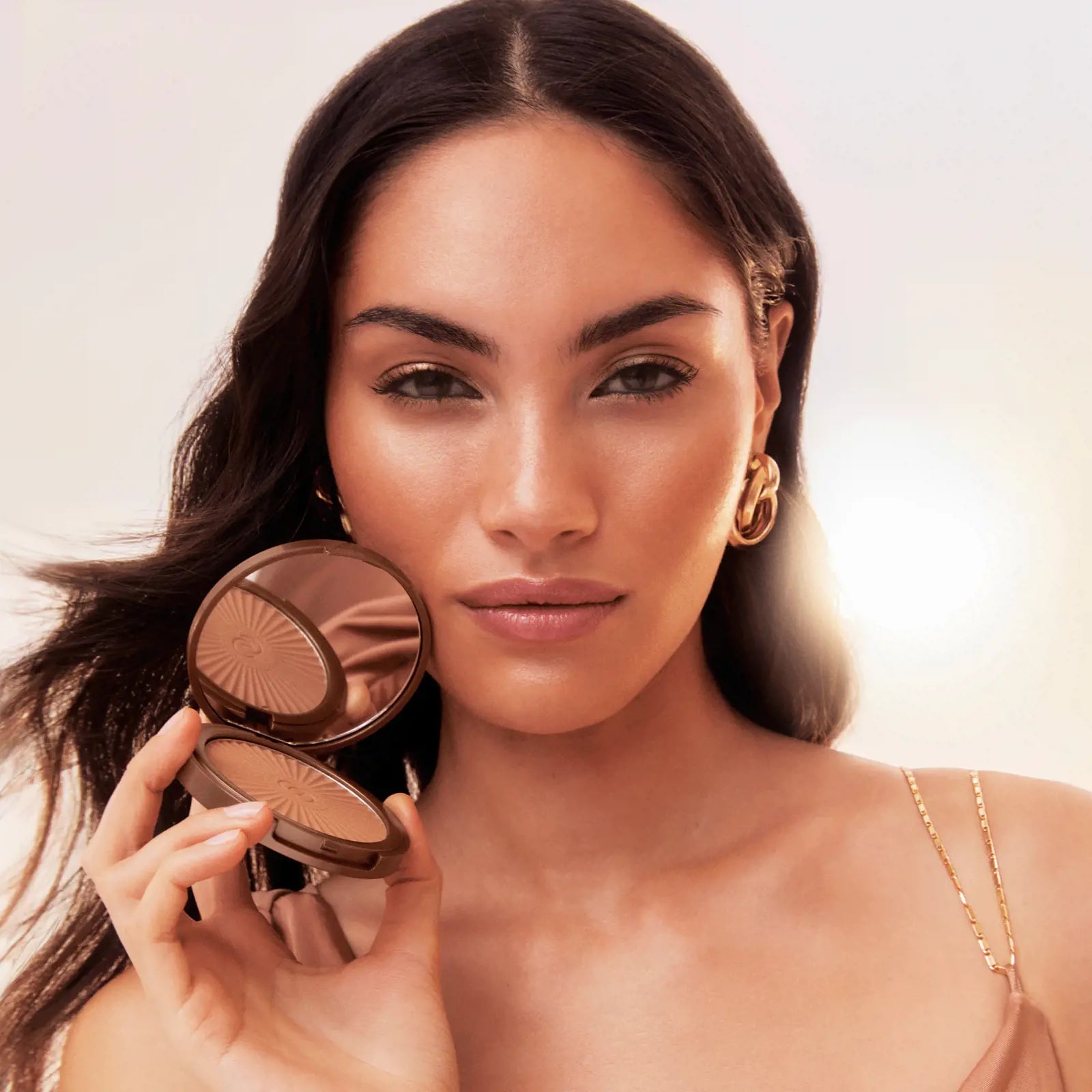 Giordani Gold Essenza Bronzing Powder