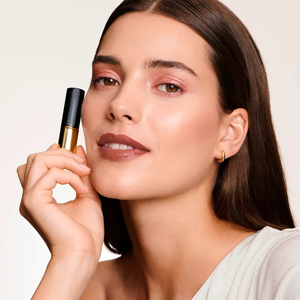 Giordani Gold Iconic Satin Lipstick SPF 15